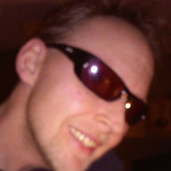 Meet your Posher, James - Picture 1 of 1